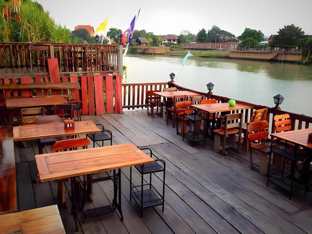 Jidapa Resort Ayutthaya Bagian luar foto