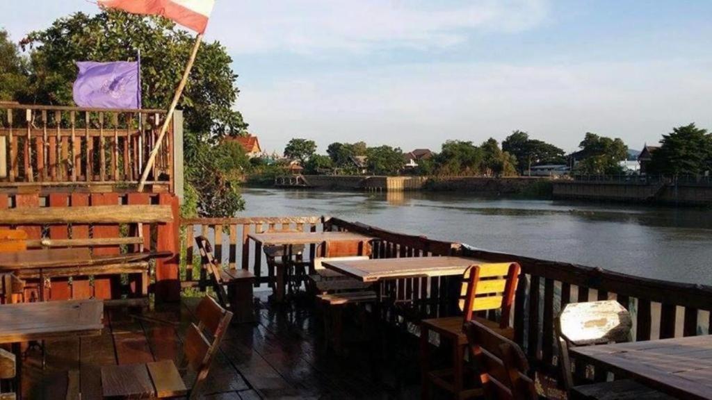 Jidapa Resort Ayutthaya Bagian luar foto
