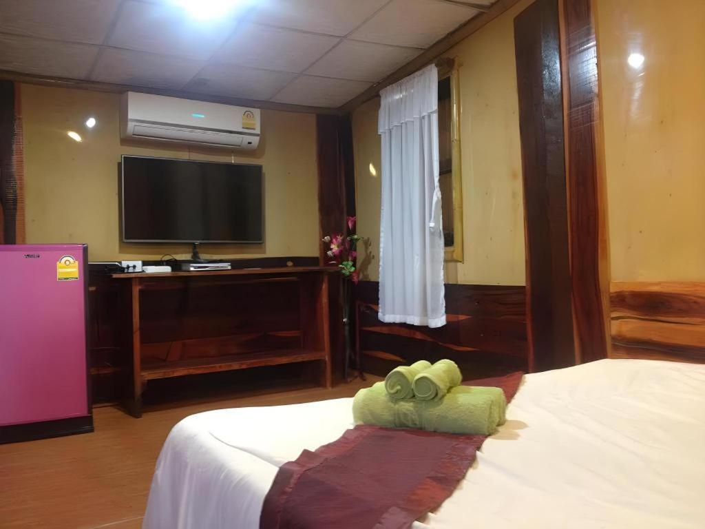 Jidapa Resort Ayutthaya Bagian luar foto