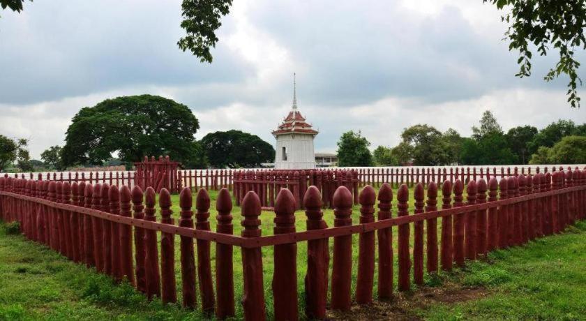 Jidapa Resort Ayutthaya Bagian luar foto