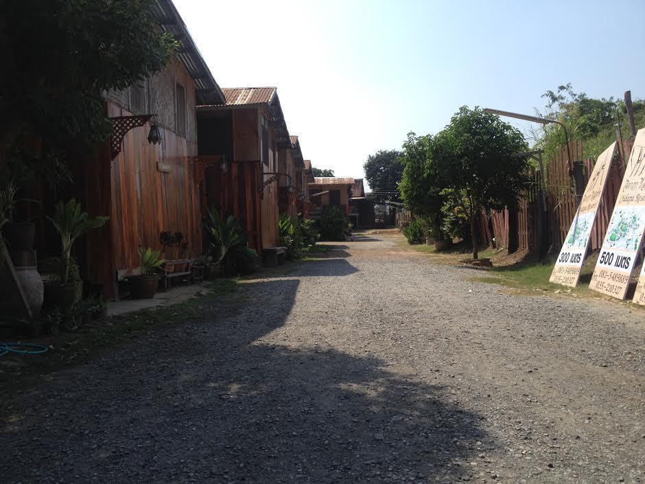 Jidapa Resort Ayutthaya Bagian luar foto